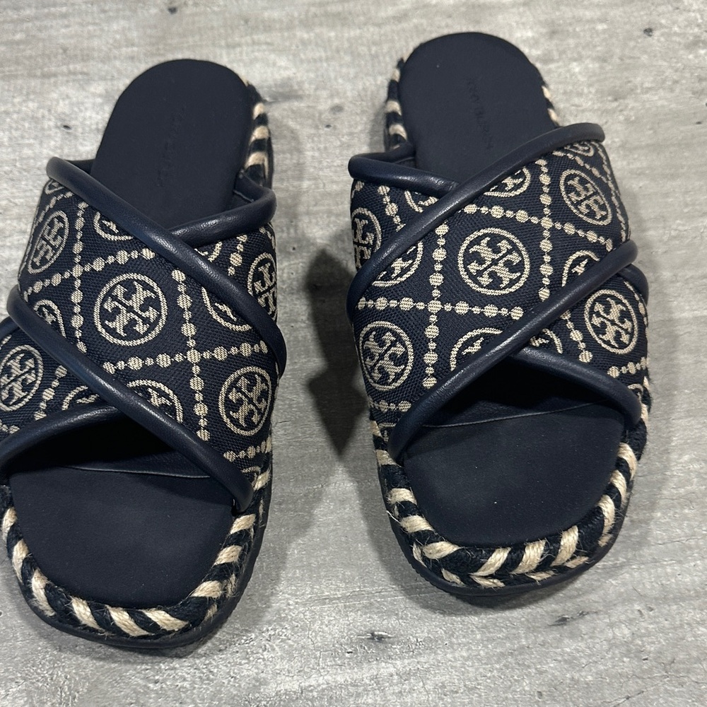 Tory Burch Navy and Beige Embroidered Slides